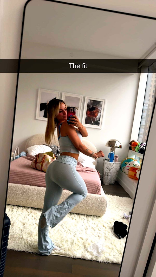 kaitlyn_krems snapchat image archive image