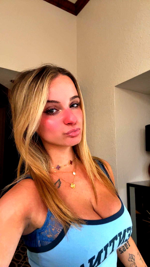 kaitlyn_krems snapchat image archive image