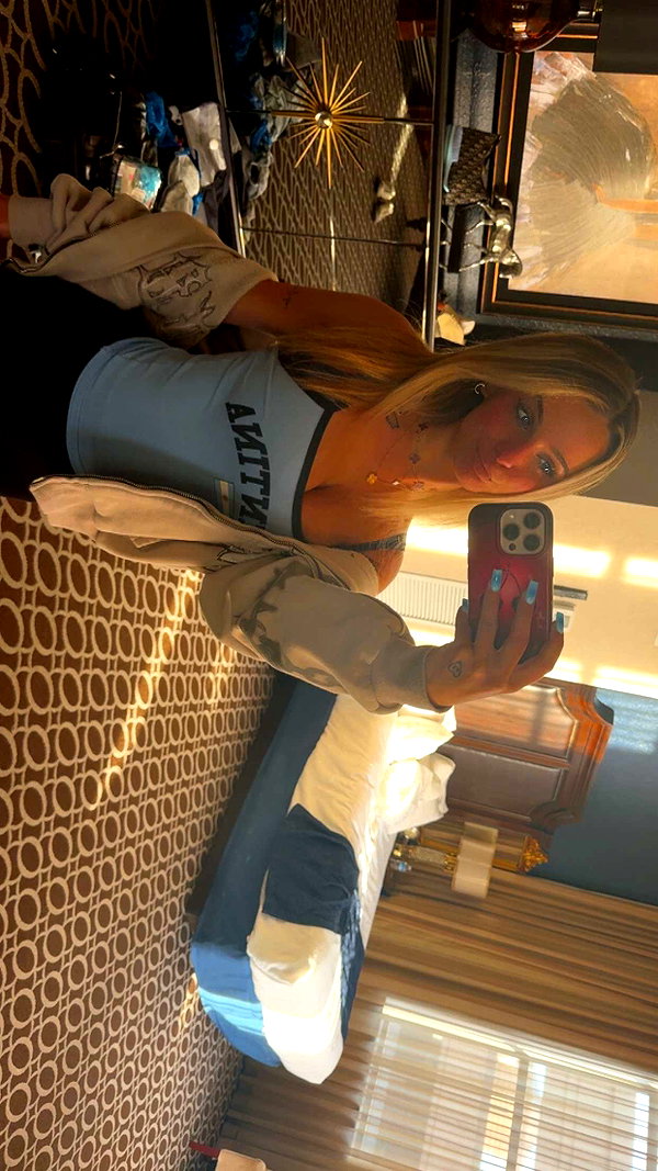 kaitlyn_krems snapchat image archive image