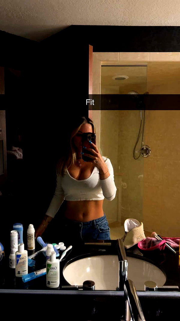 kaitlyn_krems snapchat image archive image