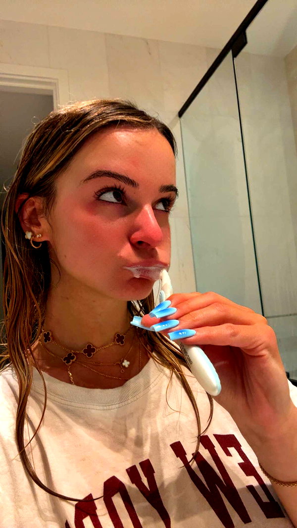 kaitlyn_krems snapchat image archive image