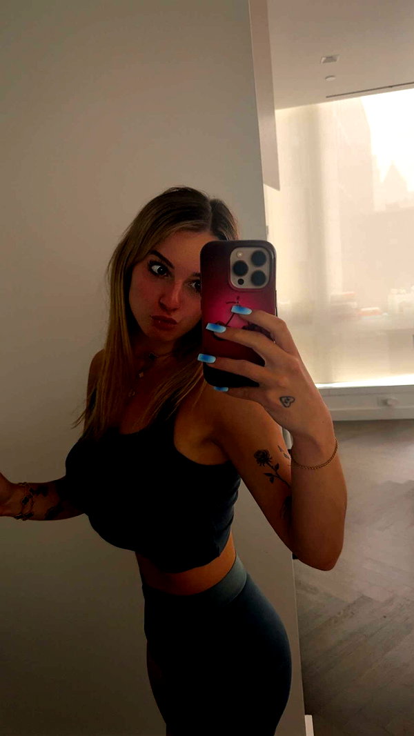 kaitlyn_krems snapchat image archive image