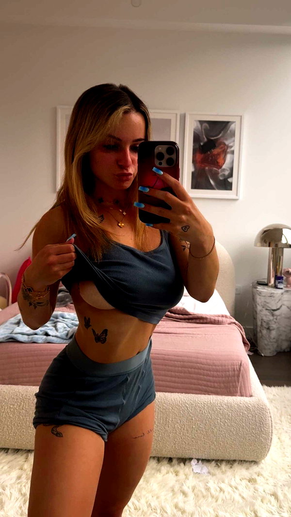 kaitlyn_krems snapchat image archive image
