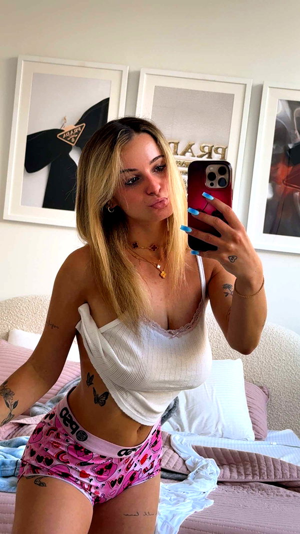 kaitlyn_krems snapchat image archive image