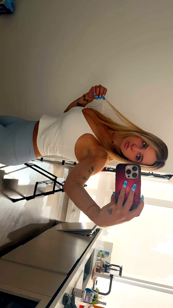 kaitlyn_krems snapchat image archive image