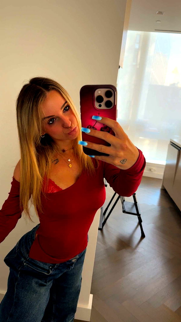 kaitlyn_krems snapchat image archive image