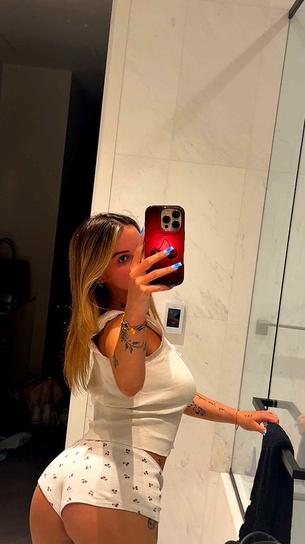 kaitlyn_krems snapchat image archive image