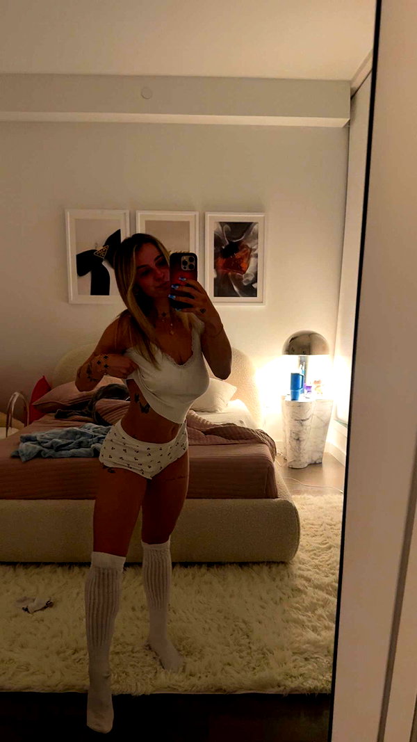 kaitlyn_krems snapchat image archive image