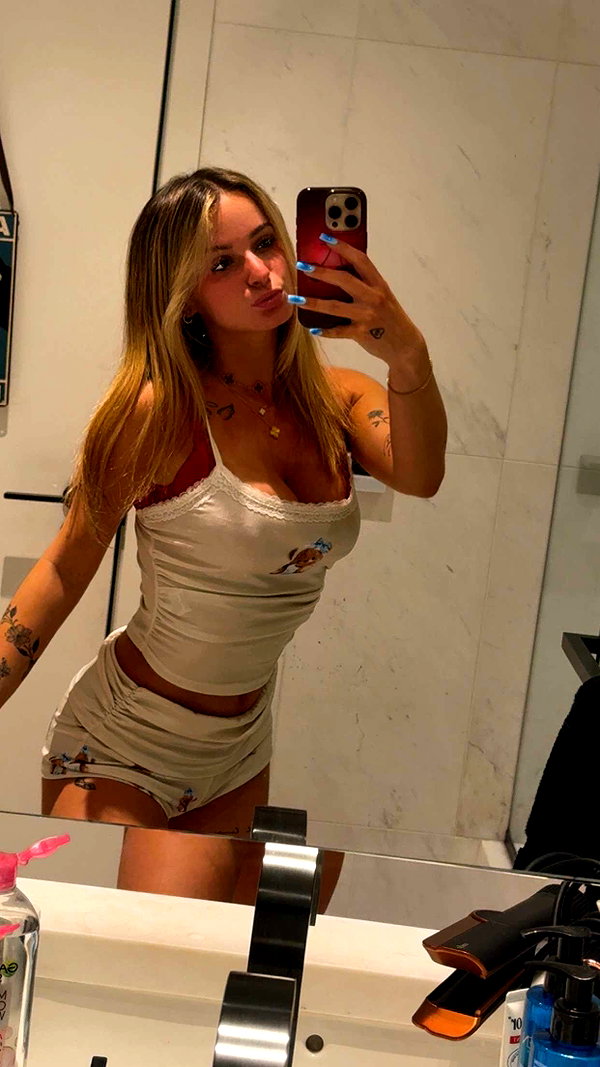 kaitlyn_krems snapchat image archive image