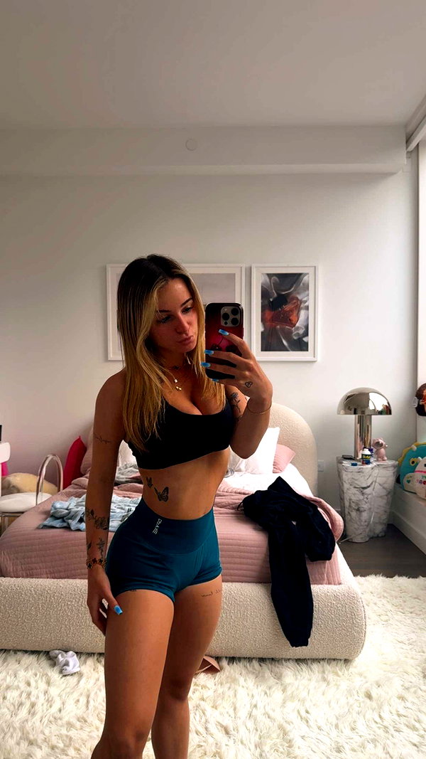 kaitlyn_krems snapchat image archive image