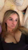 kaitlyn_krems Altpins Profile Picture