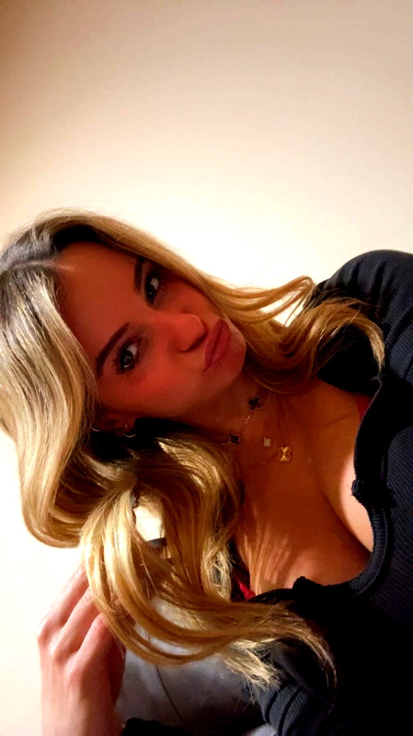 kaitlyn_krems snapchat image archive image