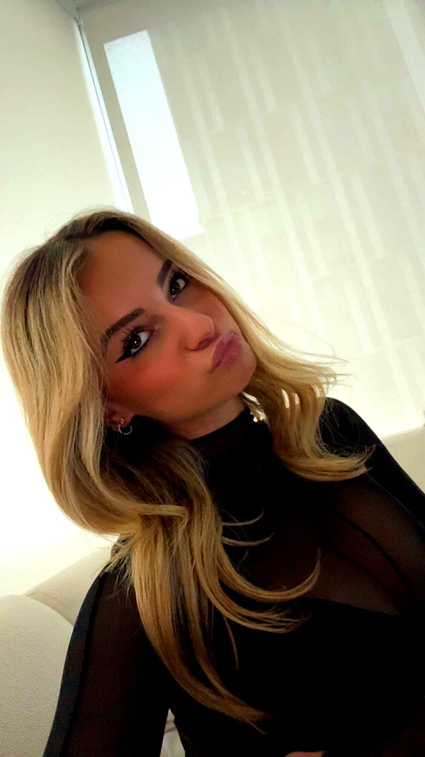 kaitlyn_krems snapchat image archive image