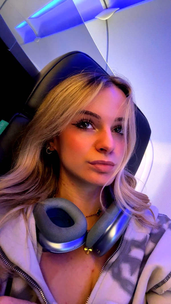 kaitlyn_krems snapchat image archive image