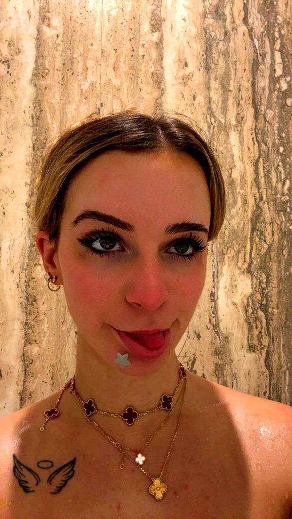 kaitlyn_krems snapchat image archive image