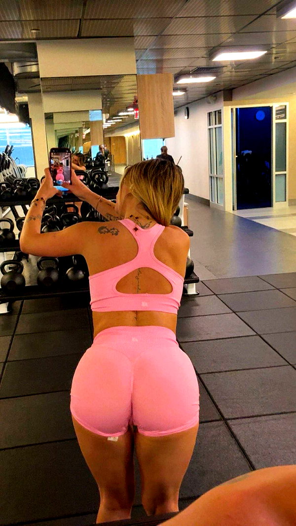 kaitlyn_krems snapchat image archive image