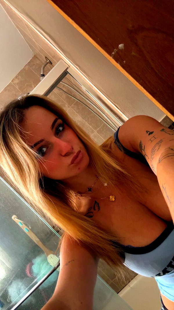 kaitlyn_krems snapchat image archive image