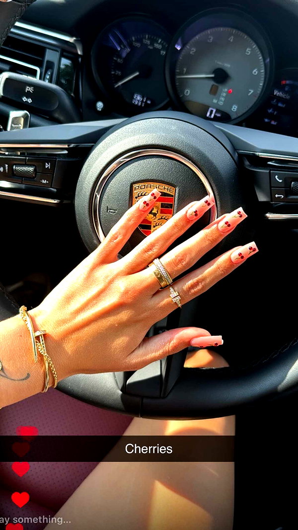 kaitlyn_krems snapchat image archive image