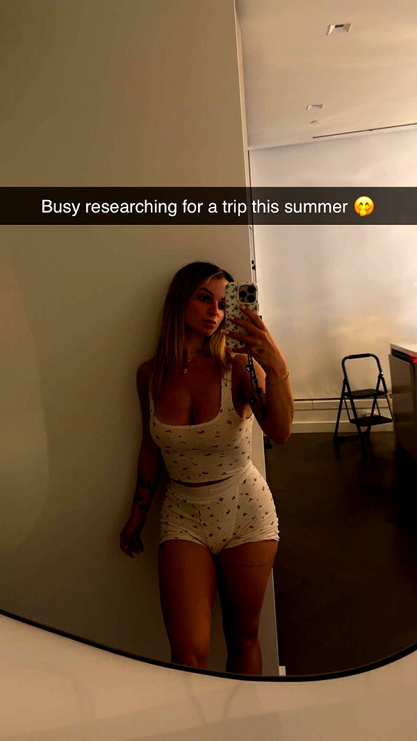 kaitlyn_krems snapchat image archive image