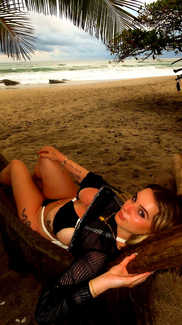 kaitlyn_krems snapchat image archive image