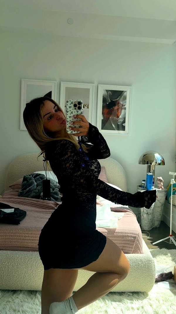 kaitlyn_krems snapchat image archive image