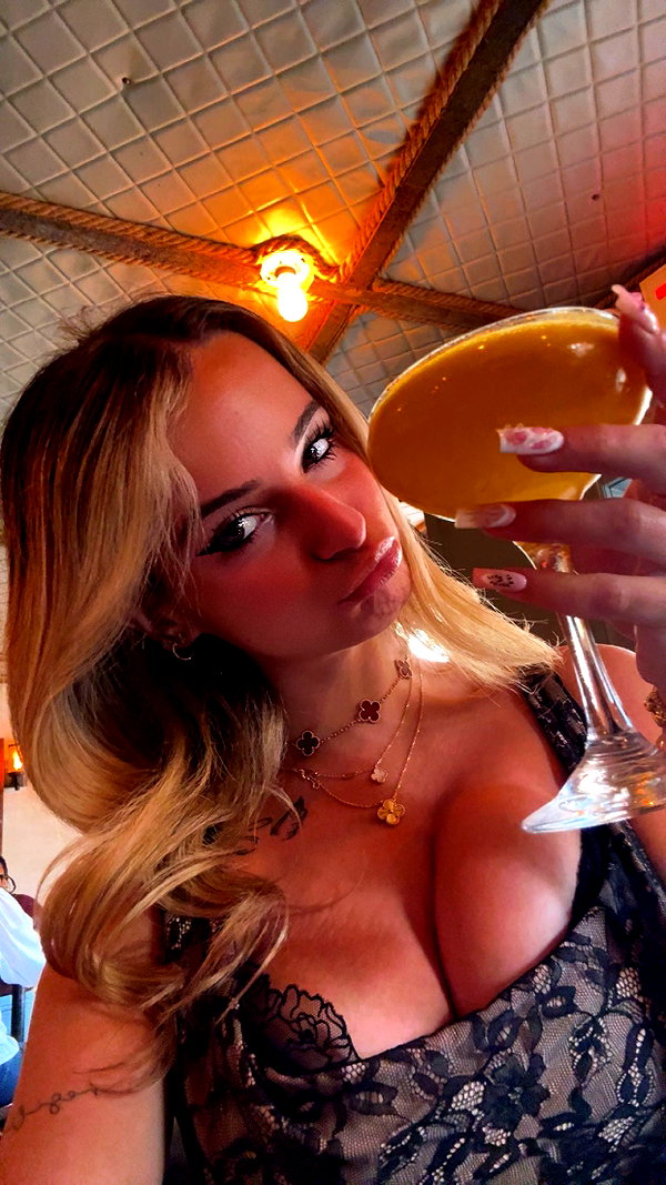 kaitlyn_krems snapchat image archive image