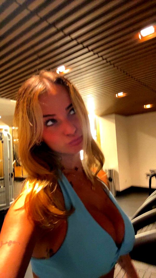 kaitlyn_krems snapchat image archive image
