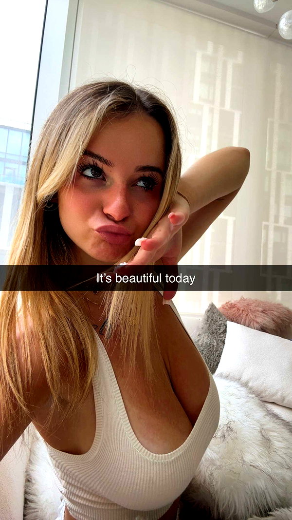 kaitlyn_krems snapchat image archive image