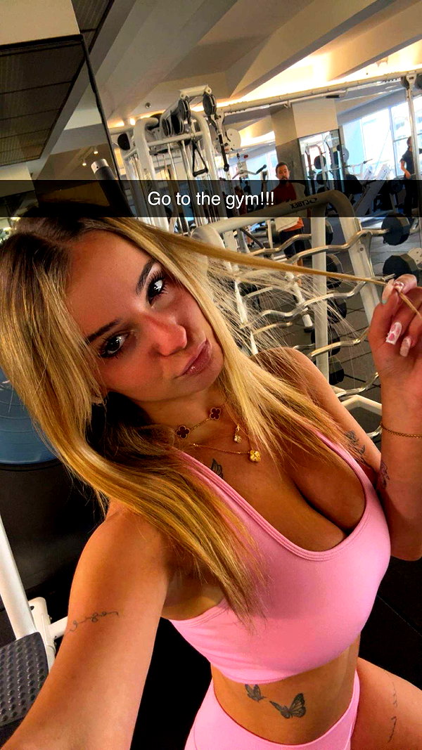 kaitlyn_krems snapchat image archive image