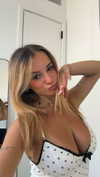 kaitlyn_krems Altpins Profile Picture