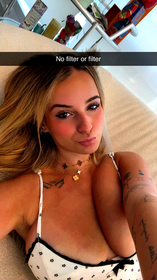 kaitlyn_krems snapchat image archive image