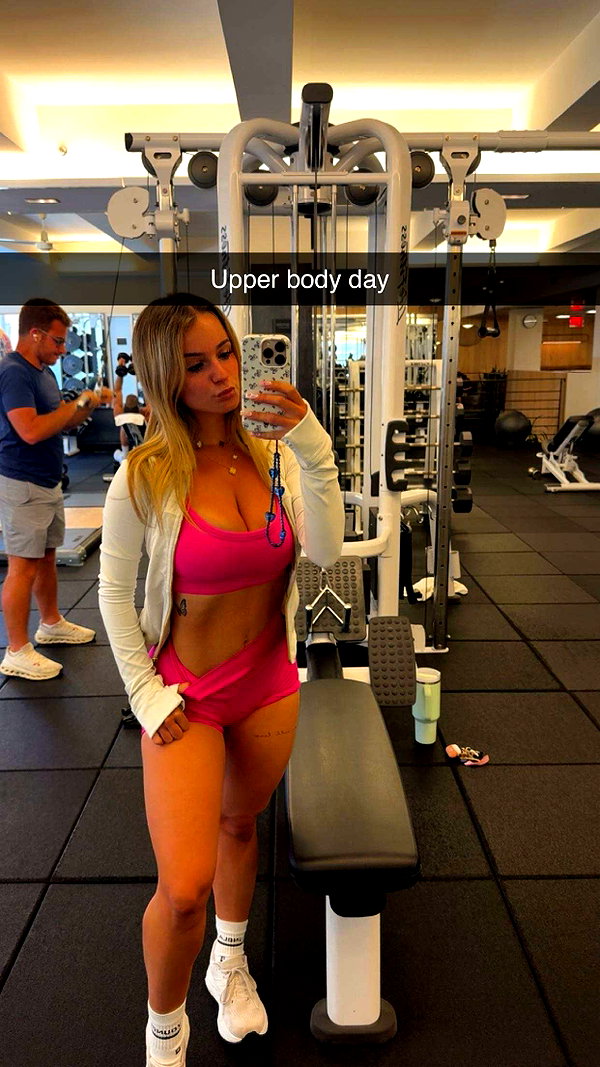 kaitlyn_krems snapchat image archive image