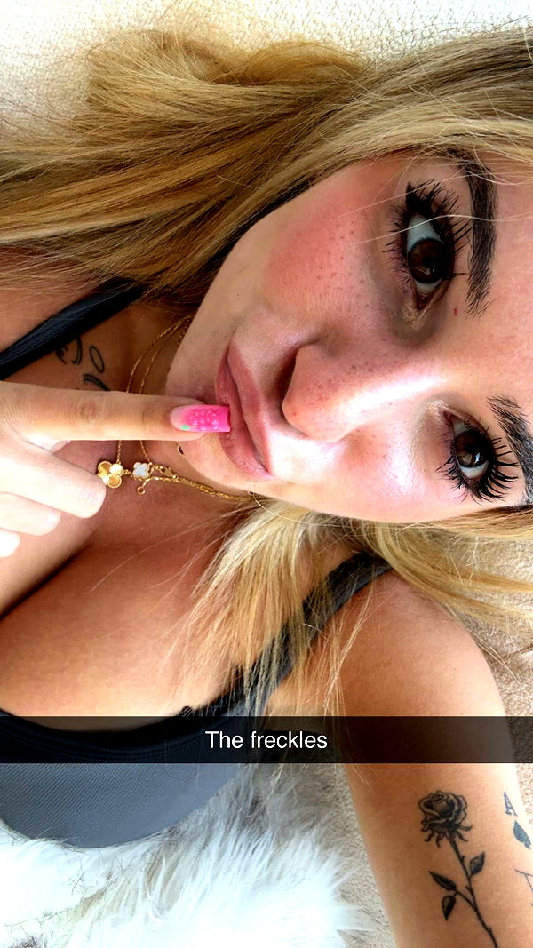 kaitlyn_krems snapchat image archive image