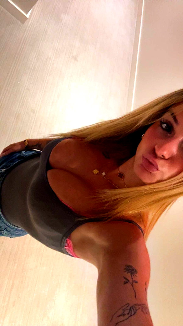 kaitlyn_krems snapchat image archive image