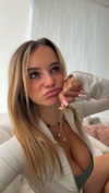 kaitlyn_krems Altpins Profile Picture