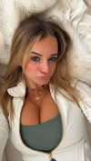 kaitlyn_krems Altpins Profile Picture