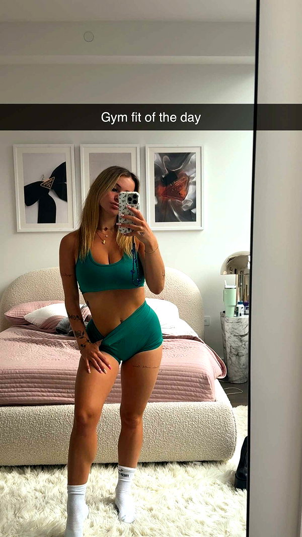 kaitlyn_krems snapchat image archive image