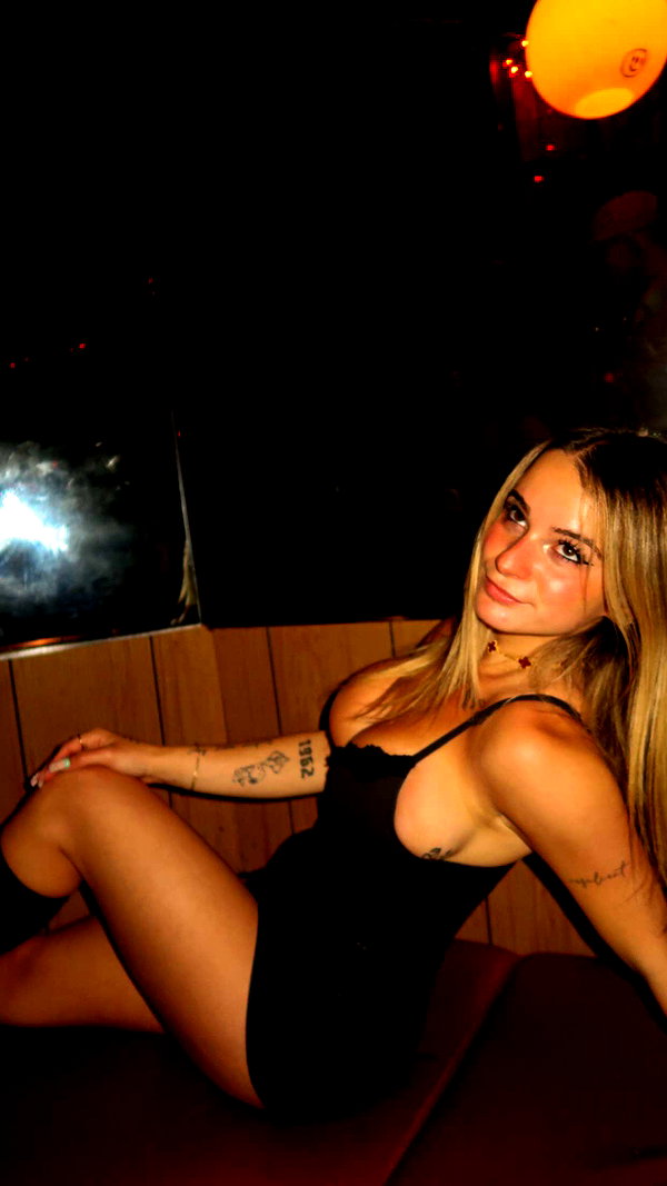 kaitlyn_krems snapchat image archive image