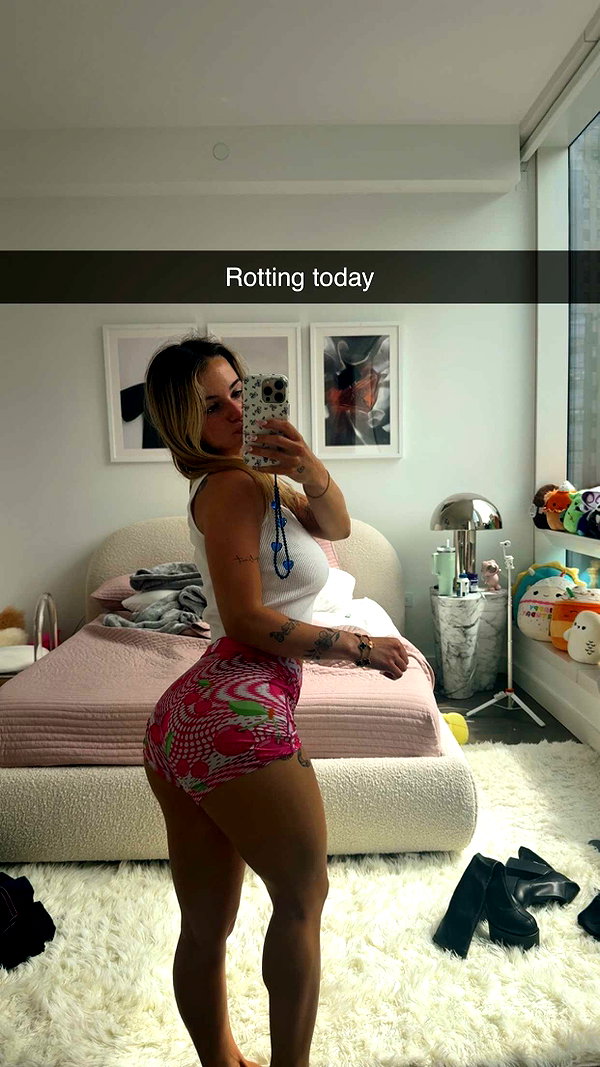 kaitlyn_krems snapchat image archive image