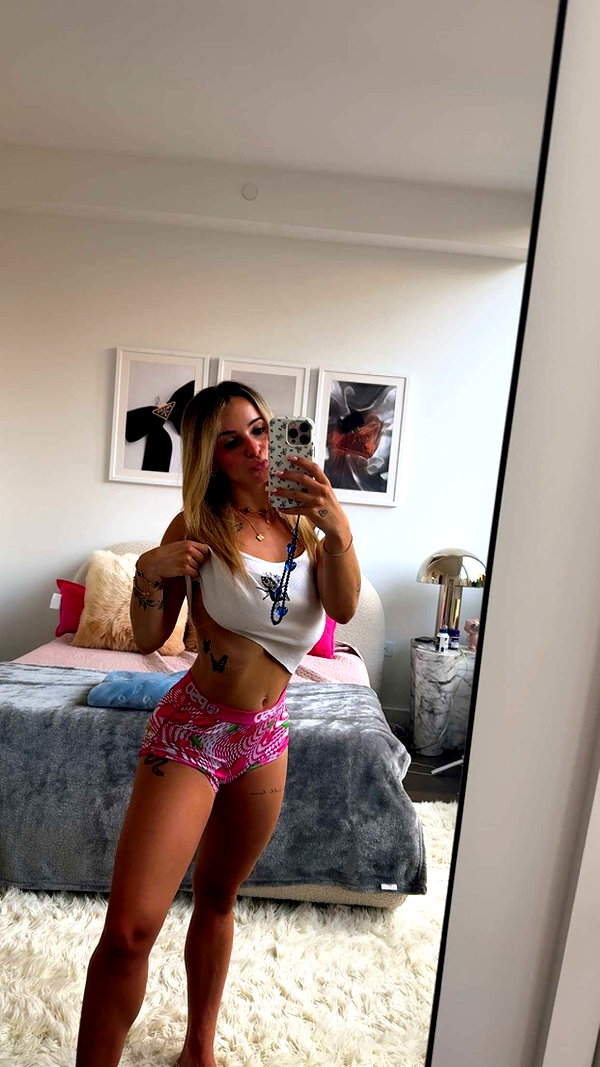 kaitlyn_krems snapchat image archive image