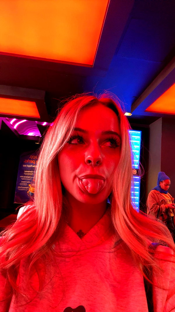 kaitlyn_krems snapchat image archive image