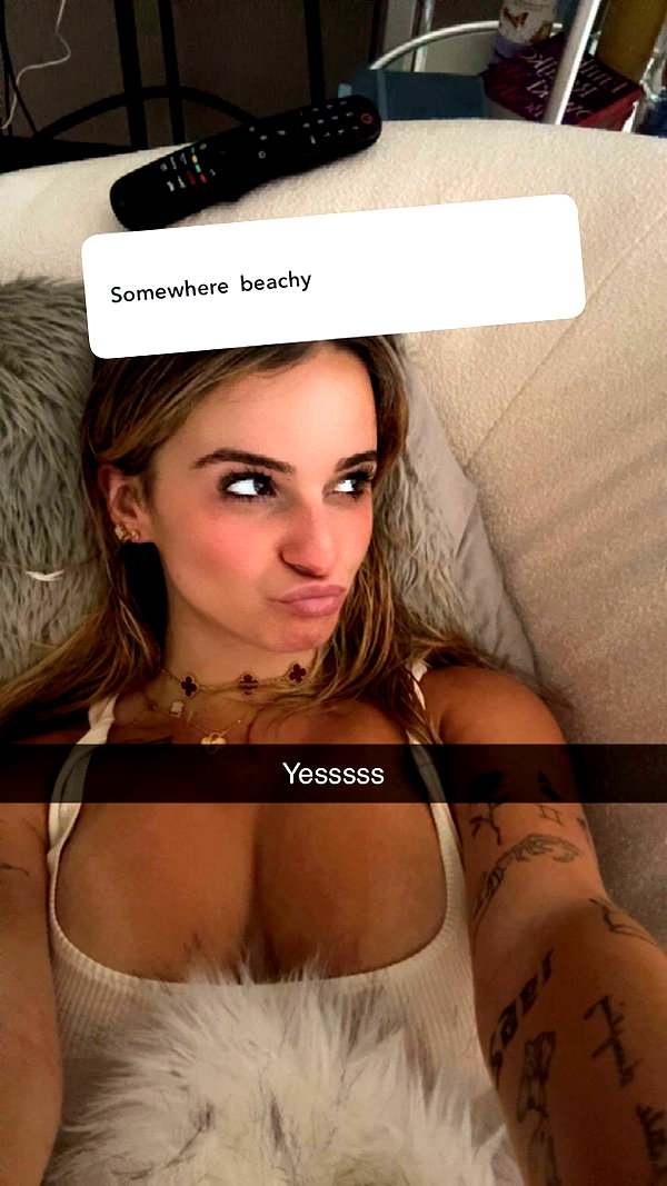 kaitlyn_krems snapchat image archive image
