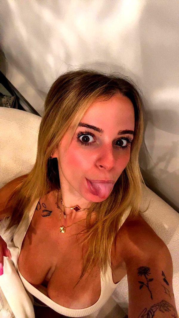 kaitlyn_krems snapchat image archive image