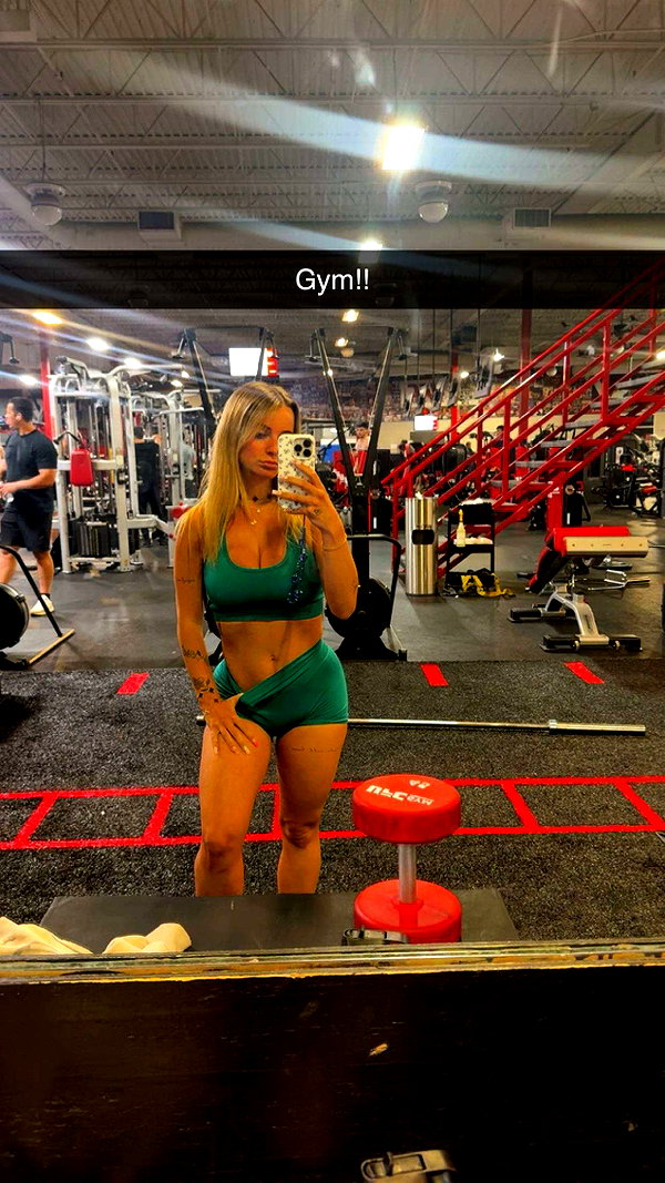 kaitlyn_krems snapchat image archive image