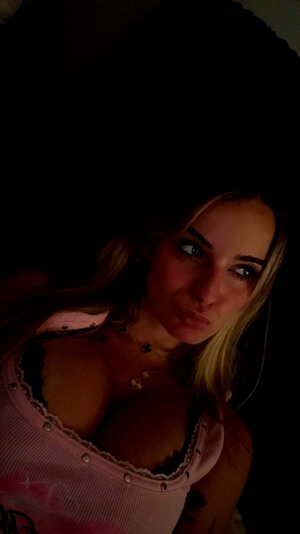 kaitlyn_krems snapchat image archive image