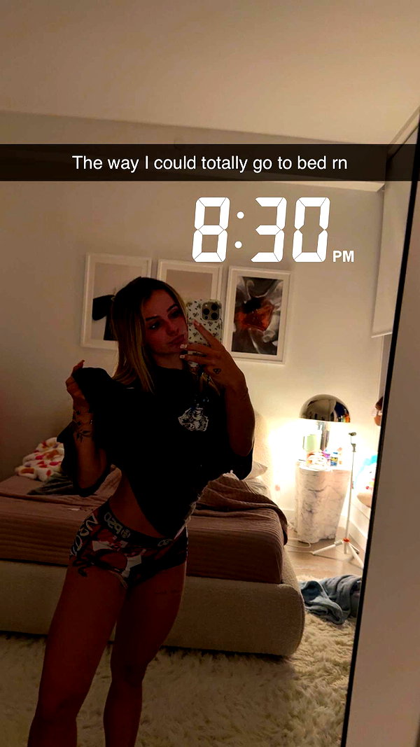 kaitlyn_krems snapchat image archive image