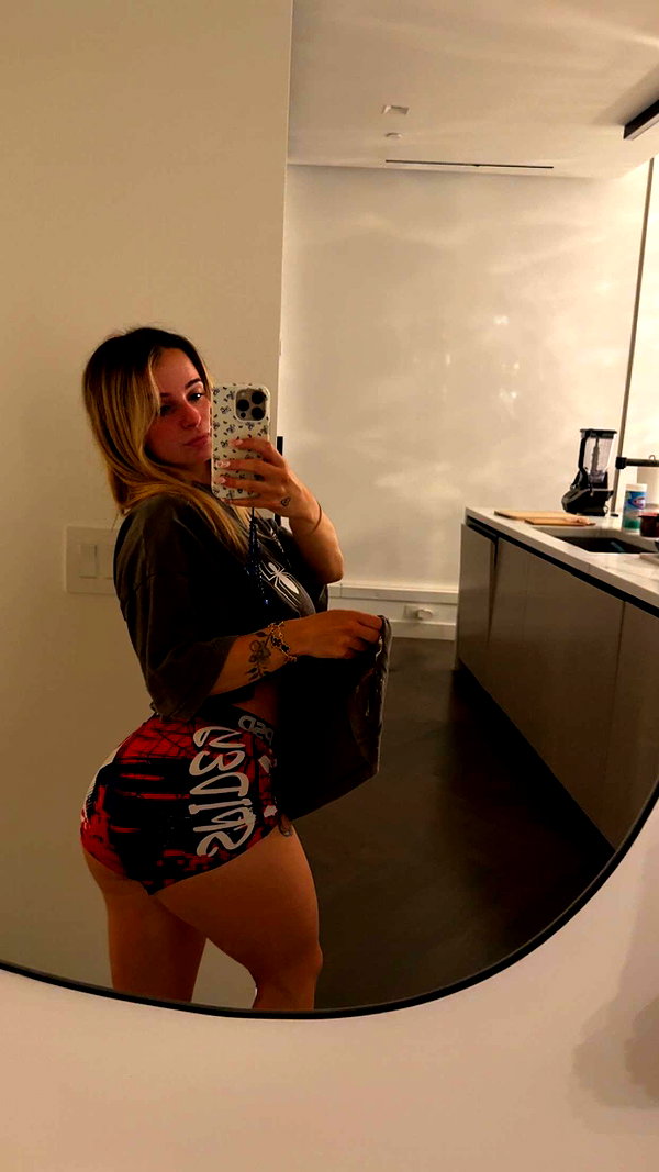 kaitlyn_krems snapchat image archive image