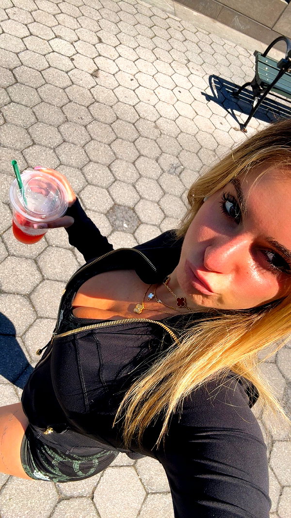kaitlyn_krems snapchat image archive image