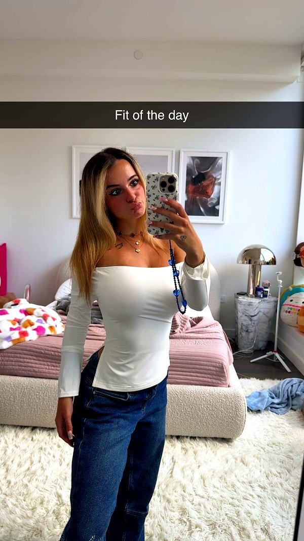 kaitlyn_krems snapchat image archive image