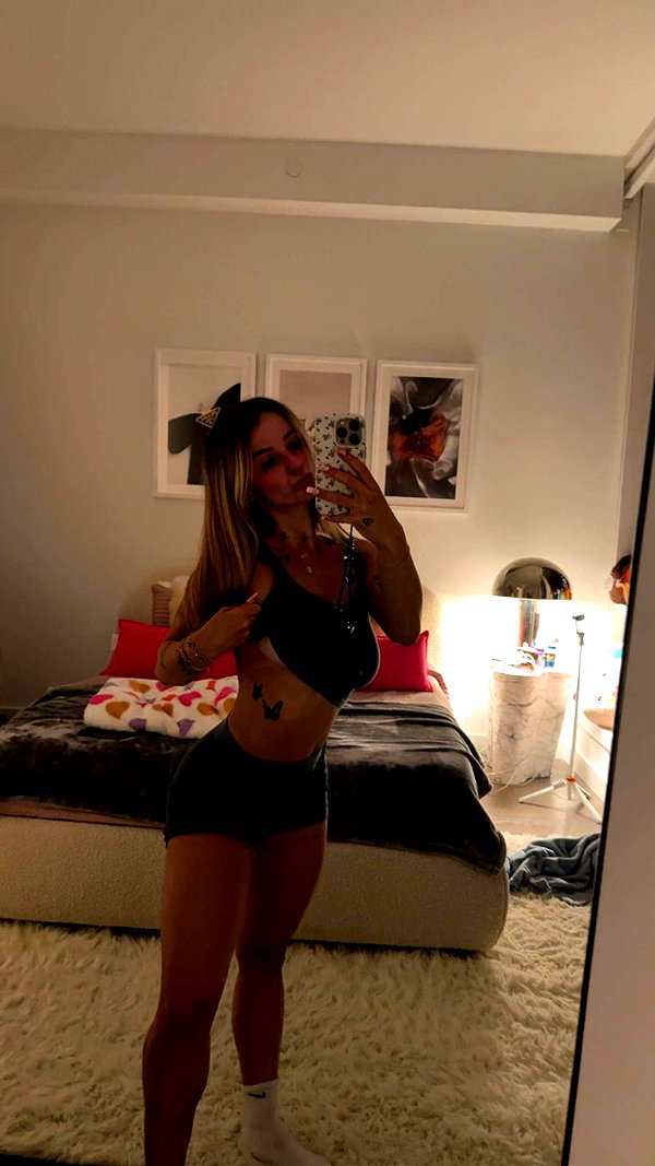 kaitlyn_krems snapchat image archive image